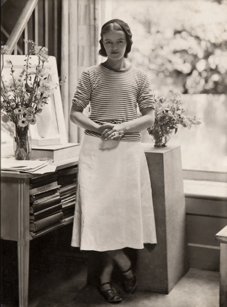  Hepworth in the Mall Studio, London, 1933