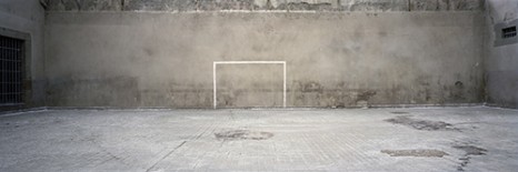 Eduardo Nace "Ausencias" un proyecto de AJG Gallery para Mr. Pink