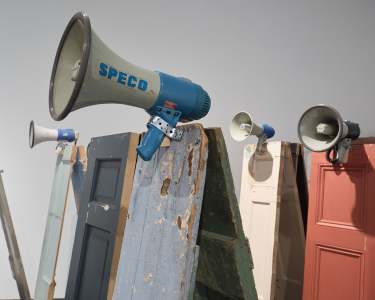 Proyectar un planeta negro